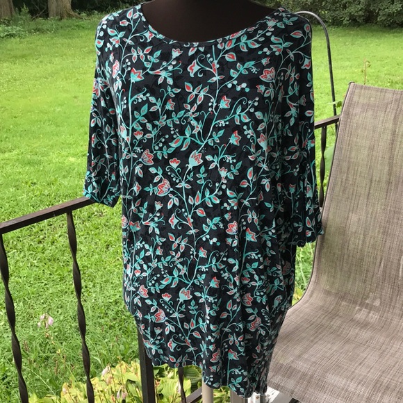 Lularoe Irma. Tunic shirt top blouse high low - Picture 3 of 8